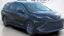 2024 Toyota Sienna XLE