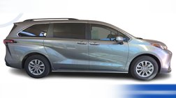 2026 Toyota Sienna XLE 8-Passenger