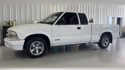 2000 Chevrolet S-10 LS