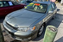 2000 Lexus ES 300 Base