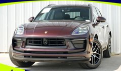 2023 Porsche Macan Base