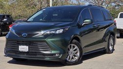 2025 Toyota Sienna XLE