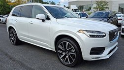 2022 Volvo XC90 T6 Momentum 7-Passenger