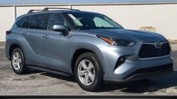 2022 Toyota Highlander LE