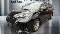 2022 Toyota Sienna XSE 7-Passenger