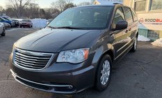 2016 Chrysler Town and Country Touring