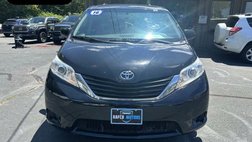 2016 Toyota Sienna LE