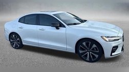 2022 Volvo S60 B5 Momentum