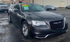 2018 Chrysler 300 Touring