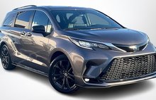 2022 Toyota Sienna XSE 7-Passenger