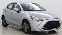 2020 Toyota Yaris Hatchback LE