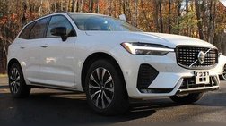 2025 Volvo XC60 B5 Plus Dark Theme