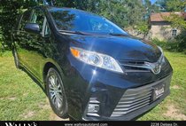 2018 Toyota Sienna XLE