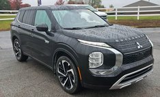 2023 Mitsubishi Outlander PHEV SE