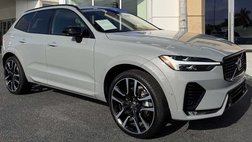 2024 Volvo XC60 B5 Ultimate Dark Theme