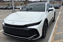 2023 Toyota Crown Platinum