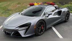 2023 McLaren Artura Base