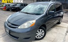 2010 Toyota Sienna LE 8-Passenger