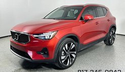 2023 Volvo XC40 B5 Ultimate Bright Theme