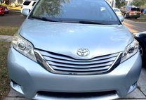2015 Toyota Sienna LE