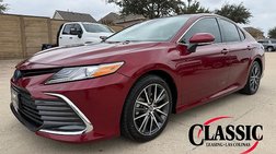 2022 Toyota Camry Hybrid XLE