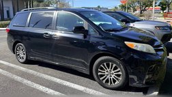 2020 Toyota Sienna XLE