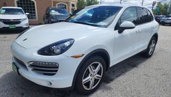 2014 Porsche Cayenne Standard