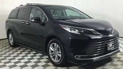 2022 Toyota Sienna Limited 7-Passenger