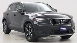 2025 Volvo XC40 B5 Core Bright Theme