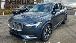2023 Volvo XC90 Recharge T8 Ultimate Bright Theme 7P
