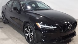 2024 Volvo S60 B5 Core Dark Theme