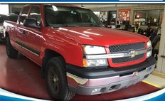 2004 Chevrolet Silverado 1500 LT Ext. Cab Long Bed 4WD