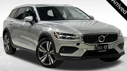 2025 Volvo V60 Cross Country B5 Plus