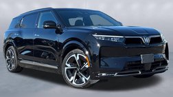 2024 VinFast VF9 Plus