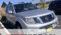 2010 Nissan Pathfinder SE
