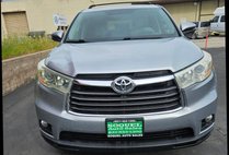 2014 Toyota Highlander LE