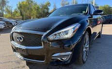 2017 Infiniti Q70 3.7